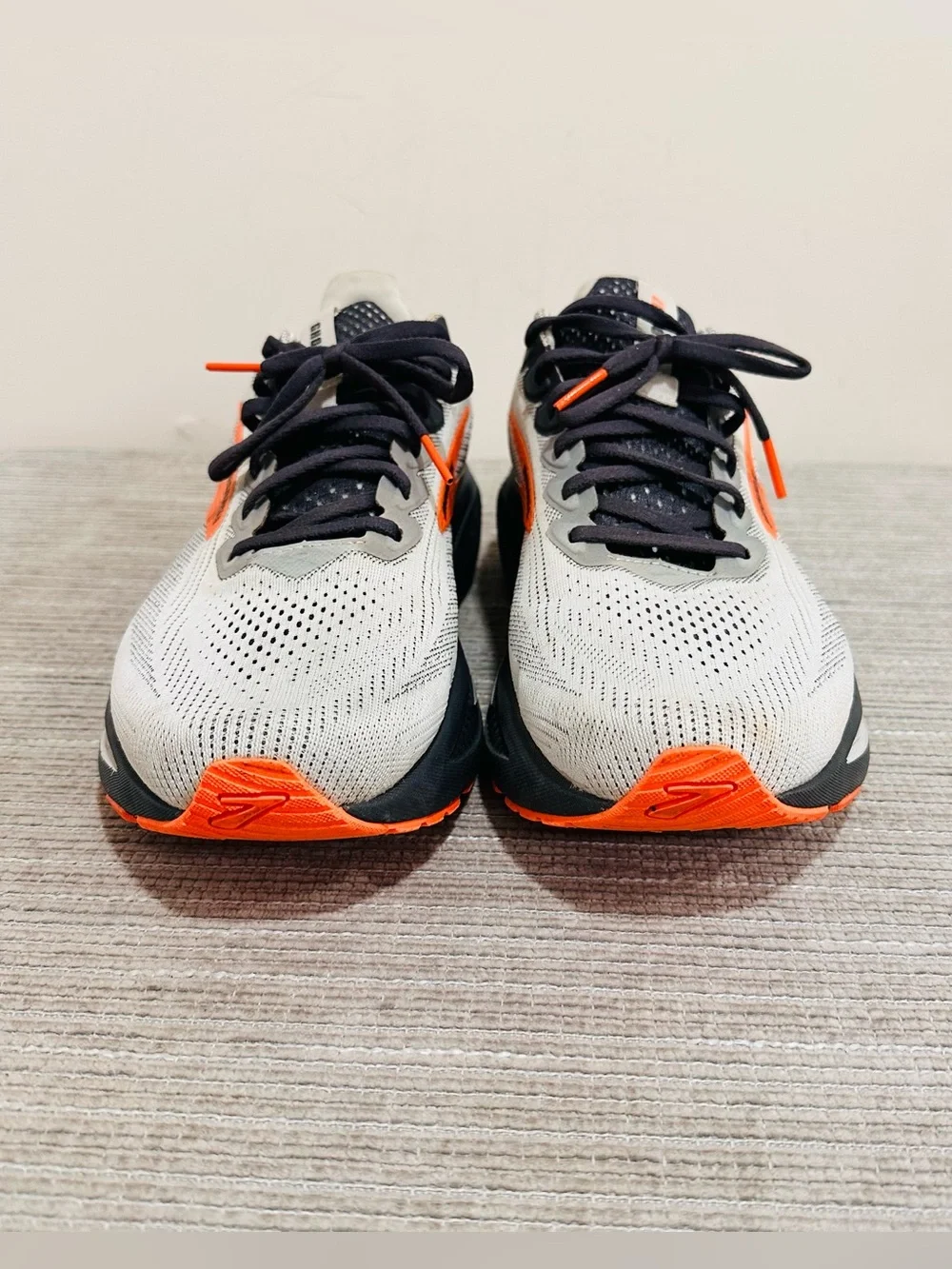 Brooks Ghost 17 Men's Running Shoes Size 10.5 Wide (2E) Oyster Mushroom Orange